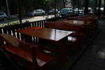 битова маса с две дървени пейки по поръчка